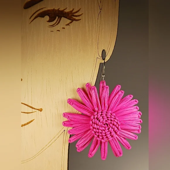 HAND CRAFTED EARRINGS Bright Pink Fuschia Raffia Boho Flower Statement Dangle - Picture 3 of 4